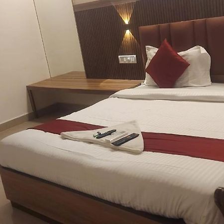 Capital O 69831 Hotel Mount Heera Ченнаи Экстерьер фото