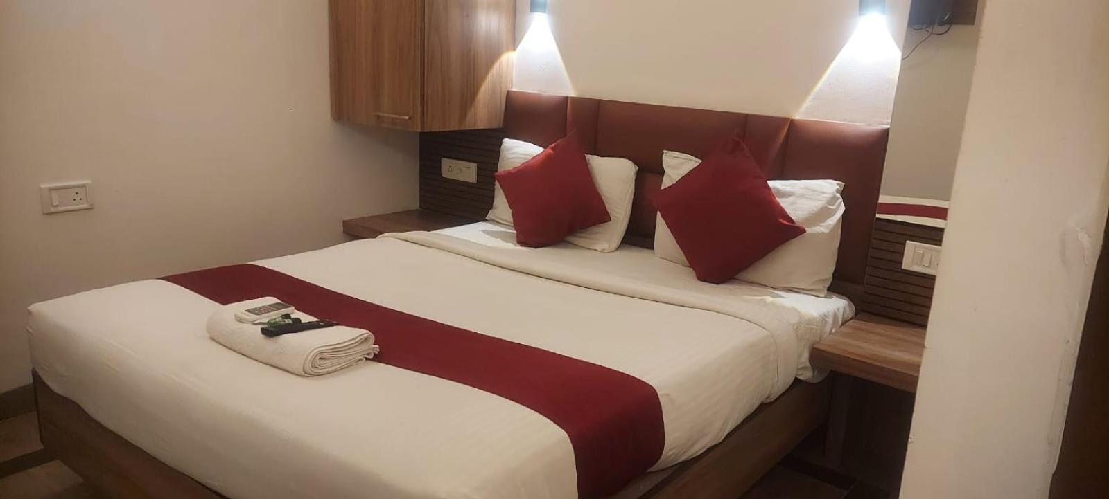 Capital O 69831 Hotel Mount Heera Ченнаи Экстерьер фото