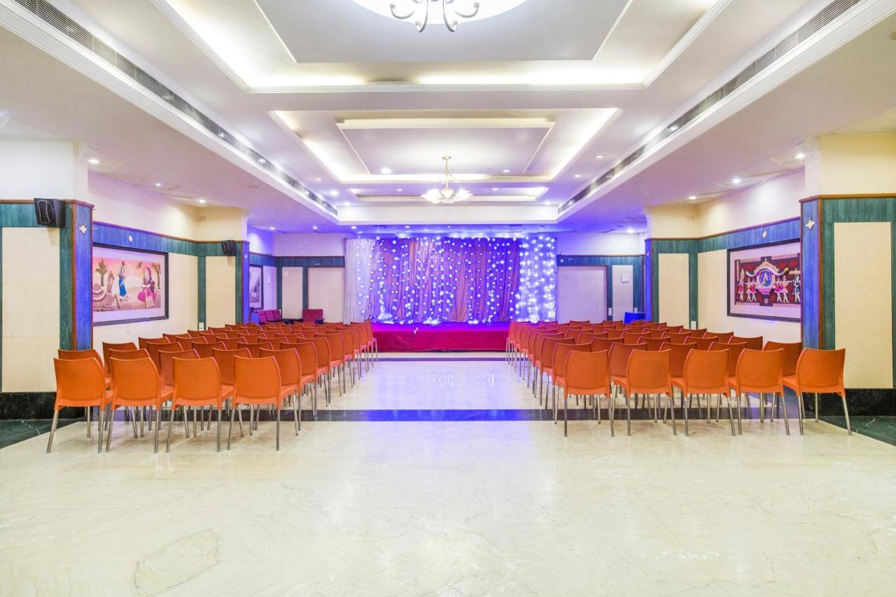 Capital O 69831 Hotel Mount Heera Ченнаи Экстерьер фото